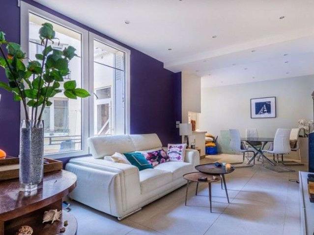 Location appartement 4 pièces Paris 15e 75