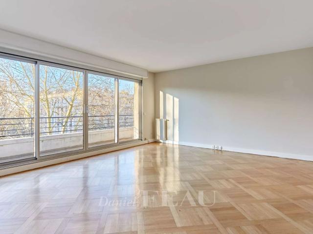 Location appartement 4 pièces Paris 16e 75