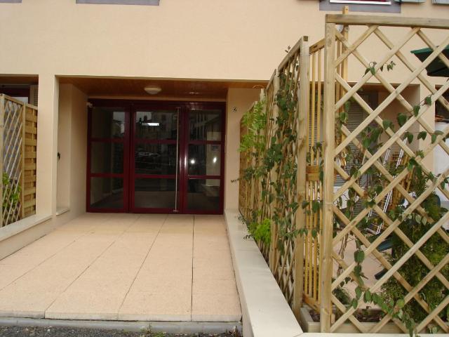 Location appartement 4 pièces PONT DU CHATEAU 77m² à 667.69€/mois CDC Habitat