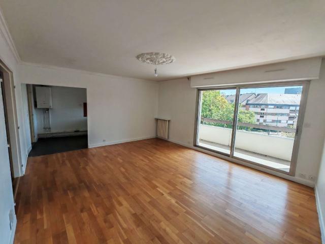 Location appartement 4 pièces Rennes Bourg L'evêque 35