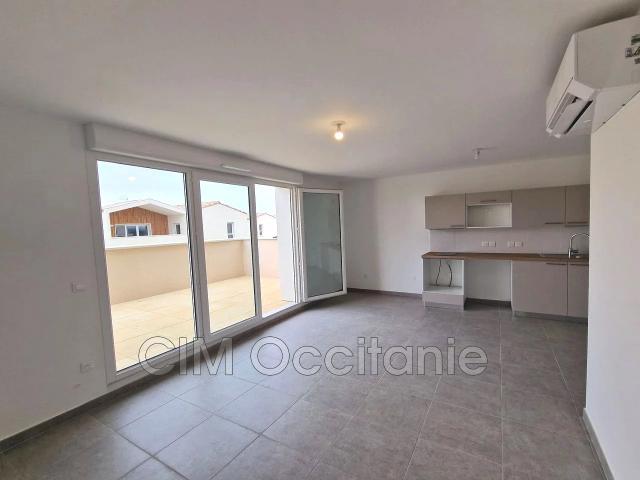 Location appartement 4 pièces Rodilhan 79 m²