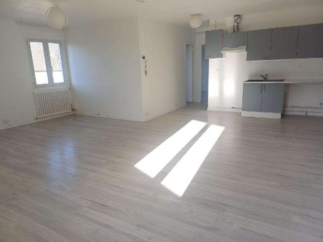 Location appartement 4 pièces Saint Brieuc Le Tertre, Le Point Du Jour, La Tour D'auvergne 22