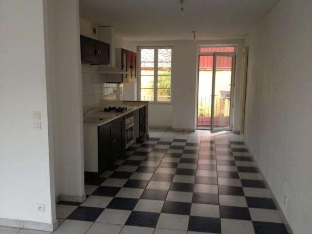 Location appartement 4 pièces Saint Claude 39