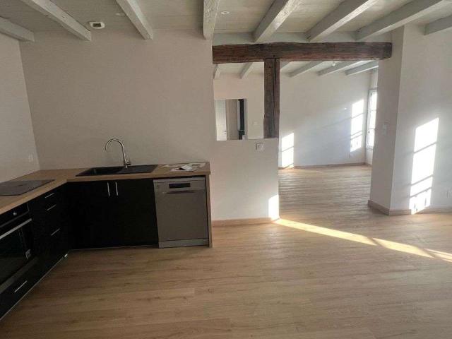 Location appartement 4 pièces Sainte Foy la Grande 33