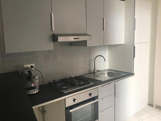 Location appartement, 50 m² T 2 à Nîmes, 515 €