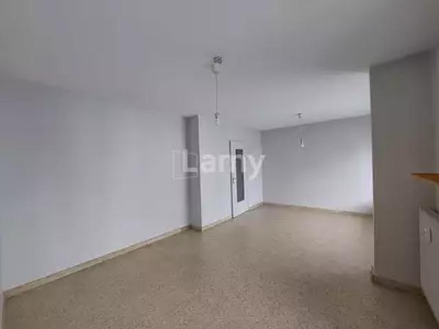 location appartement, 51.07 m² au dernier étage