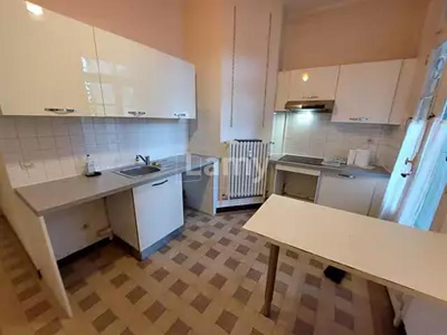 location appartement, 55.05 m² au dernier étage