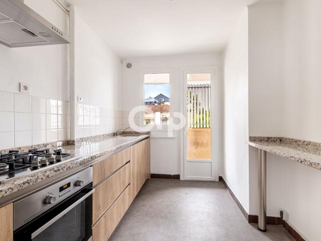Location appartement, 58 m² T 3 à Limoges, 720 €