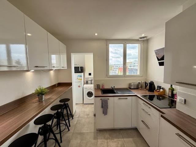 Location Appartement 5 pièces 64 m2 Reze
