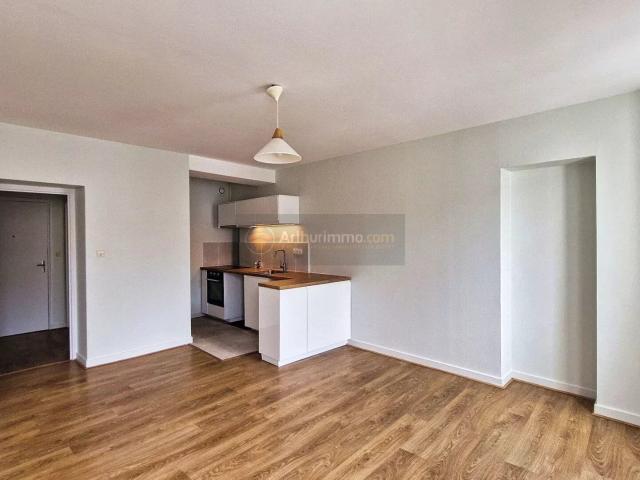 Location Appartement 5 pièces 66 m2 à Brest