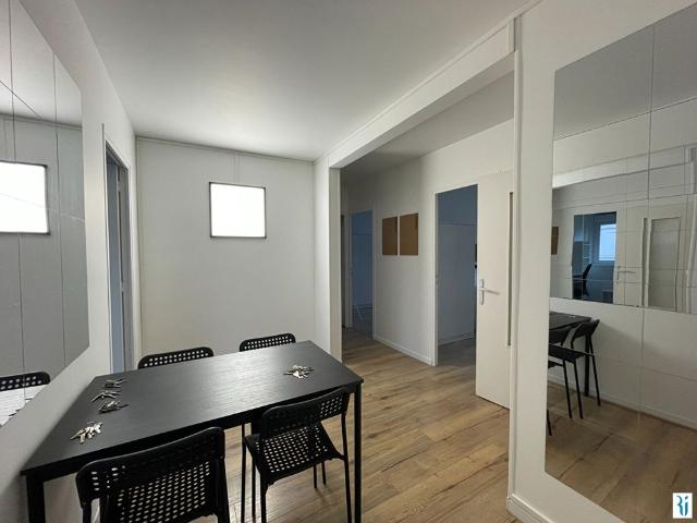 Location Appartement 5 pièces 66m²