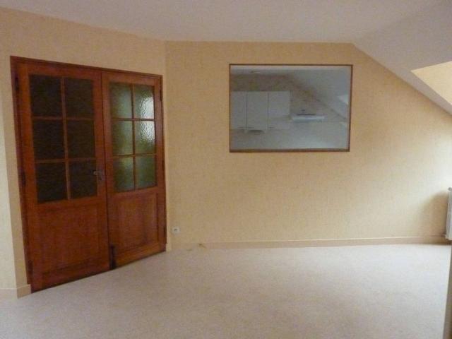 Location Appartement 5 pièces 71m² AUTUN 71400
