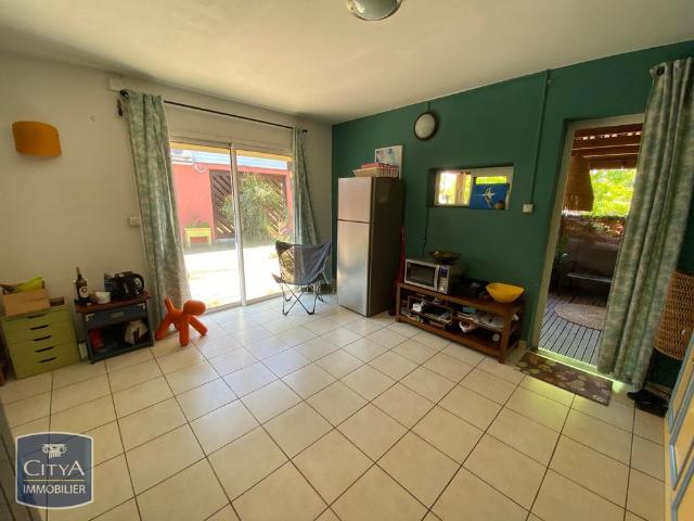 Location Appartement 5 pièces 72m² LA SALINE LES BAINS 97434