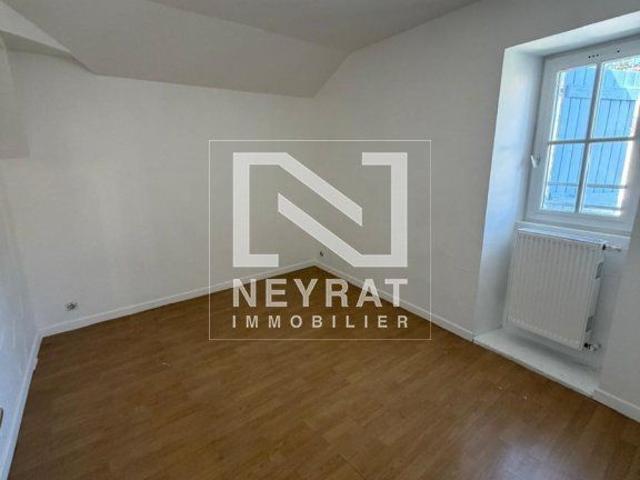 Location Appartement 5 pièces 77m² CHALON SUR SAONE 71100