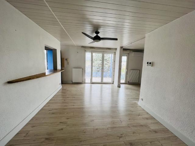 Location Appartement 5 pièces 77m² BAGNOLS SUR CEZE 30200
