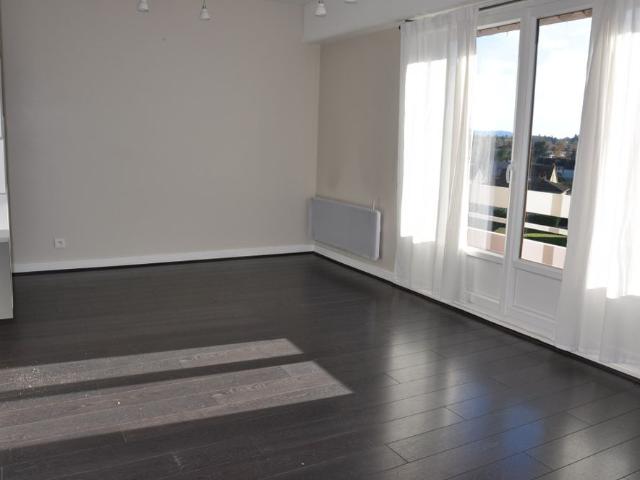 Location Appartement 5 pièces 76m² LAPALISSE 03120