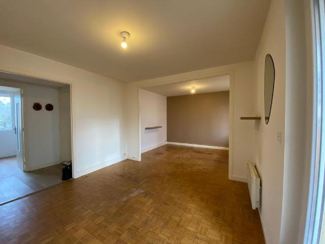 Location Appartement 5 pièces 76m² VALENCE 26000