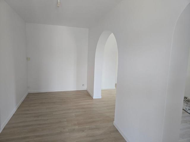 Location appartement 5 pièces, 80.00m², Carmaux