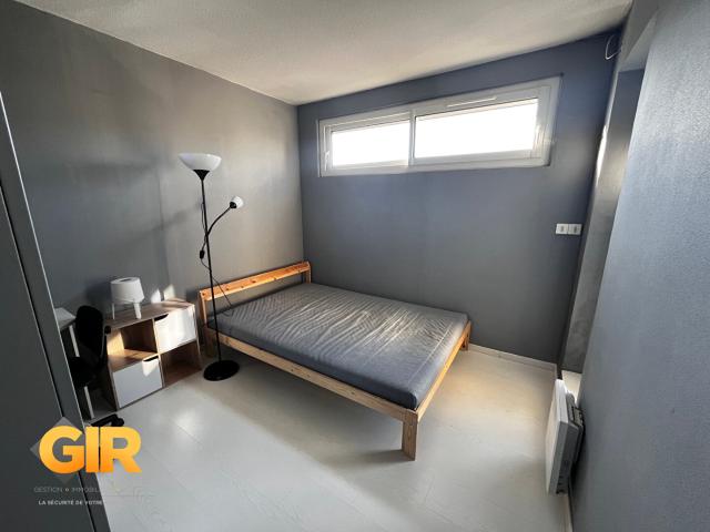 Location Appartement 5 pièces 81m² RENNES 35000