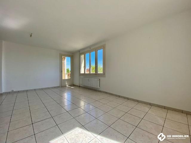 Location Appartement 5 pièces 82m² RIORGES 42153