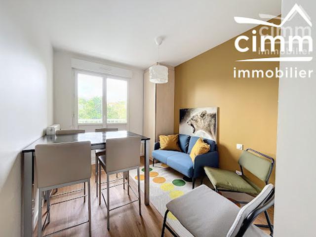 Location Appartement 5 pièces 87.58 m2 Rennes