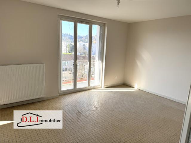 Location Appartement 5 pièces 87 m2 Moissac