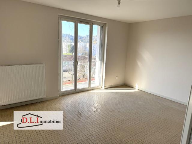 Location Appartement 5 pièces 87m² MOISSAC 82200