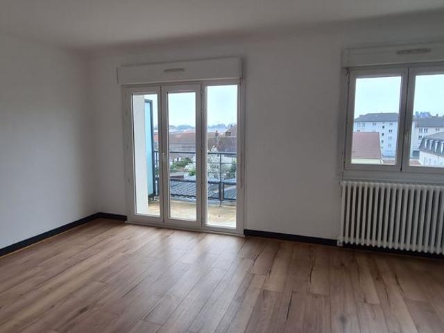 Location Appartement 5 pièces 84m²