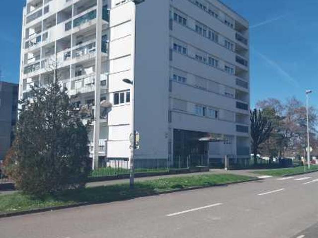 Location: Appartement 5 pièces 89 m2 – MONTBELIARD
