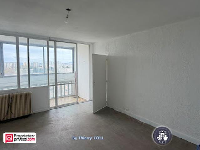 Location Appartement 5 pièces 93.67 m2 Venissieux