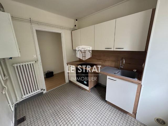 Location Appartement 5 pièces 93m²