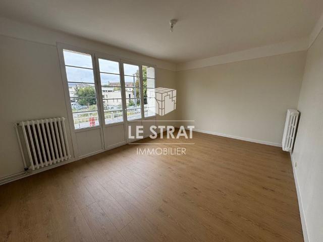 Location Appartement 5 pièces 93m²