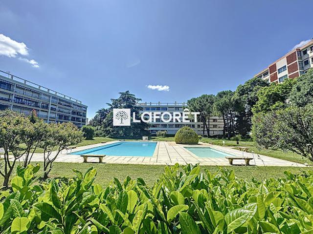 Location Appartement 5 pièces 90.53 m2 Nimes