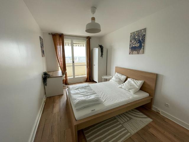 Location Appartement 5 pièces 90m²
