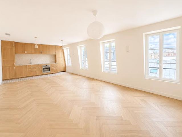 Location Appartement 5 pièces 91 m2 Paris 8ème