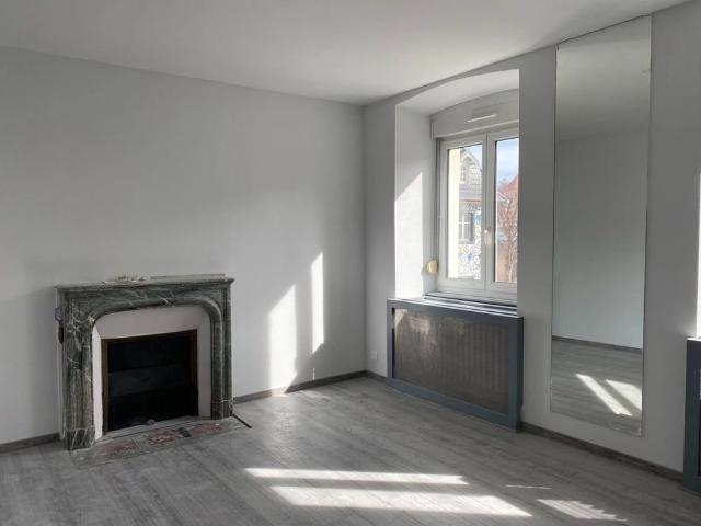 Location Appartement 5 pièces 91m² ALTKIRCH 68130