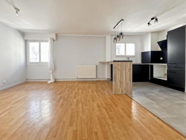 Location Appartement 5 pièces 92 m2 Beziers
