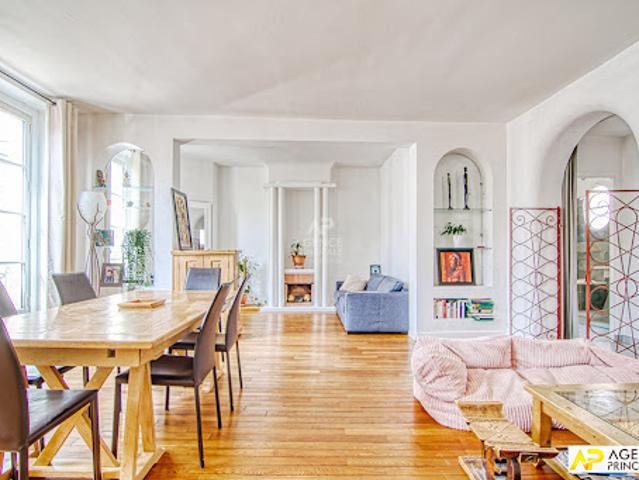 Location Appartement 5 pièces 97.16 m2 Versailles