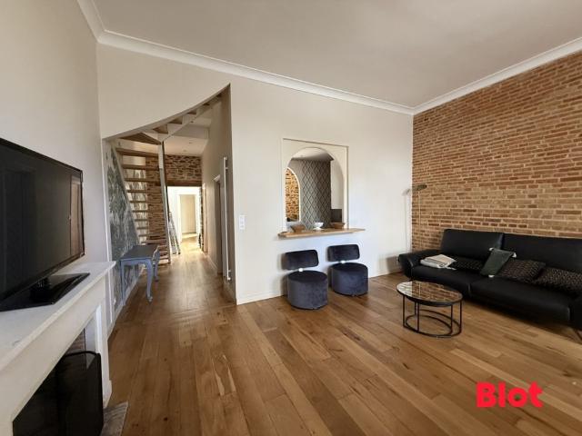 Location Appartement 5 pièces 97m² RENNES 35000