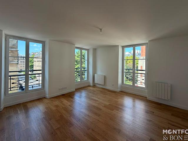 Location Appartement 5 pièces 94.48 m2 Paris 7ème