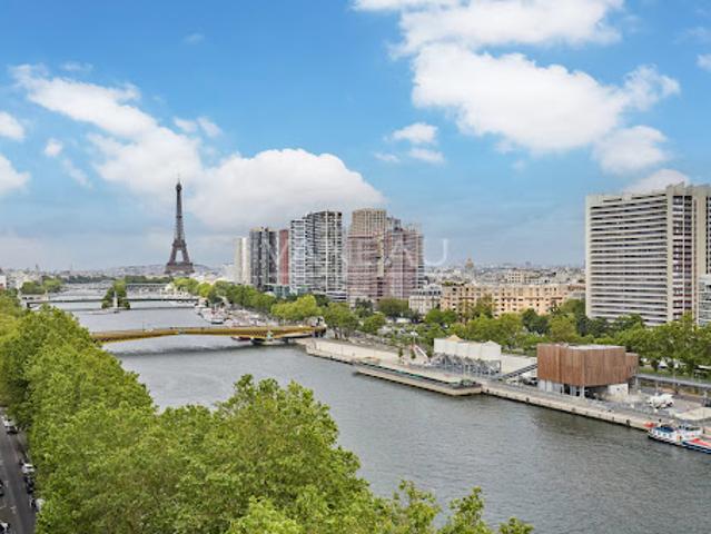 Location Appartement 5 pièces 94.68 m2 Paris 16ème