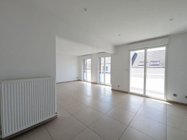 Location appartement 5 pièces, 95.00m², Reims