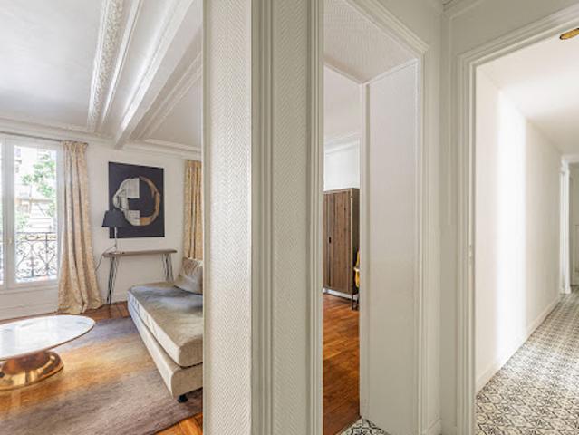 Location Appartement 5 pièces 96.79 m2 Paris 16ème