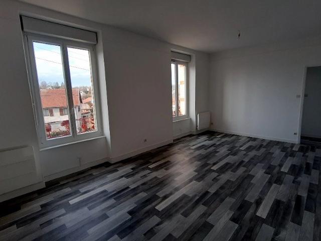 Location Appartement 5 pièces 98m²