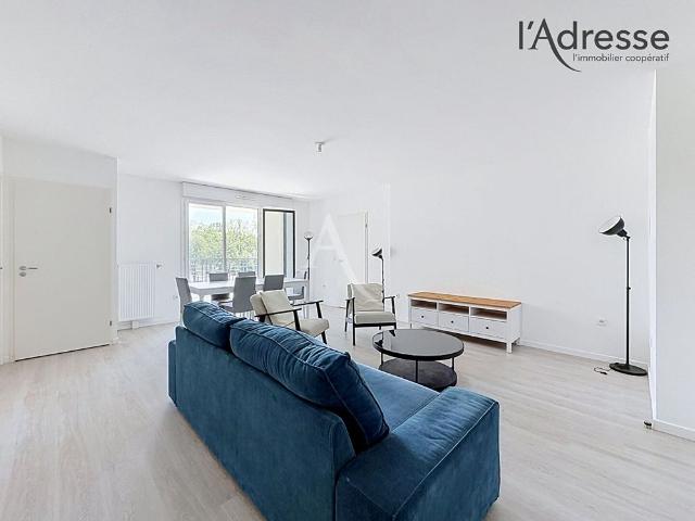 Location appartement 5 pièces, 100.00m², Puteaux