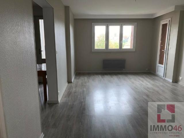 Location Appartement 5 pièces 100m² CAHORS 46000