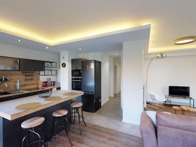 Location Appartement 5 pièces 101 m2 Saint Etienne