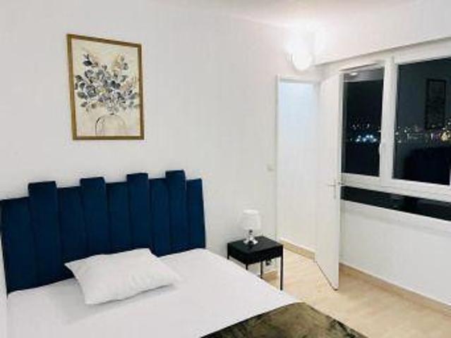 Location Appartement 5 pièces 101 m2 Sarcelles