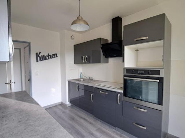 Location Appartement 5 pièces 101 m2 Saran