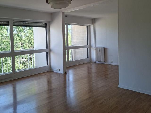 Location Appartement 5 pièces 101m² VERNEUIL SUR SEINE 78480